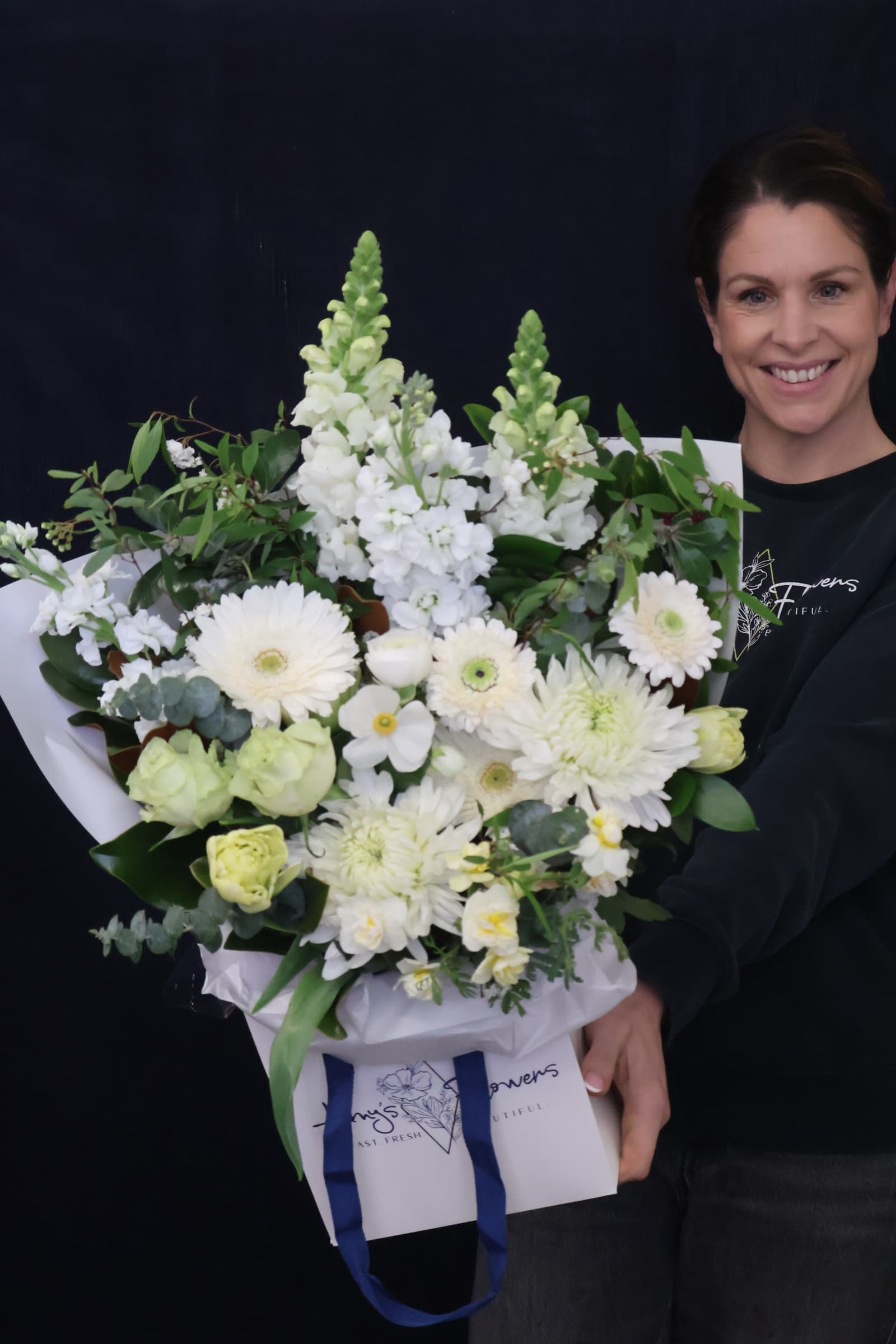 Real Bouquet | Classically Yours order made by Amy's Flowers
