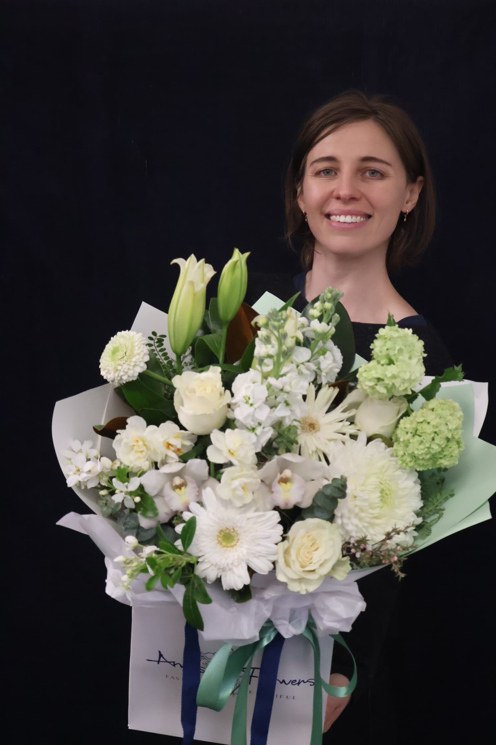 Real Bouquet | Classically Yours order made by Amy's Flowers