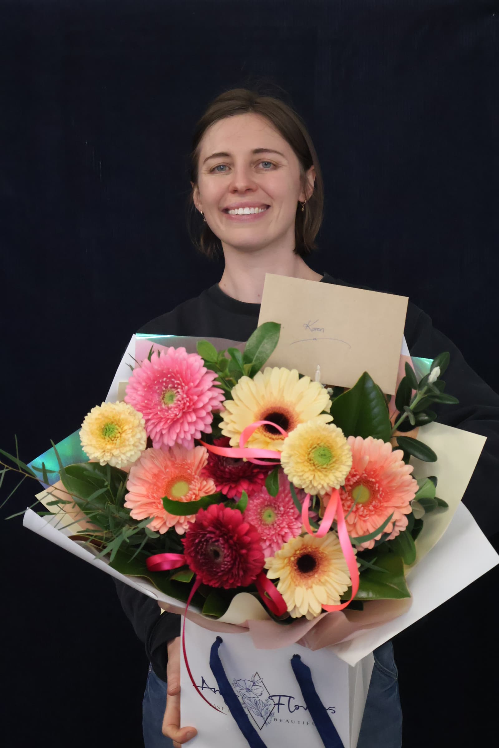 Real BEST BUY  | Daisy Chain order made by Amy's Flowers