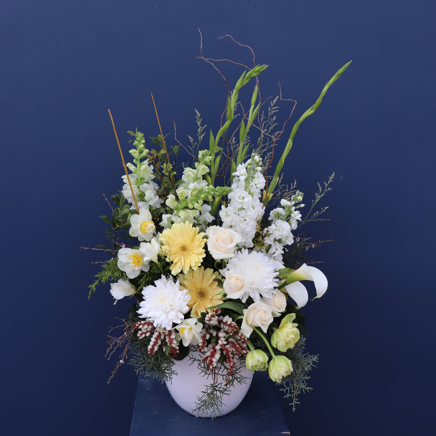 Arrangement | Pedestal