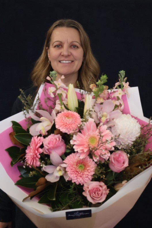 Real Bouquet | Blushcious order made by Amy's Flowers