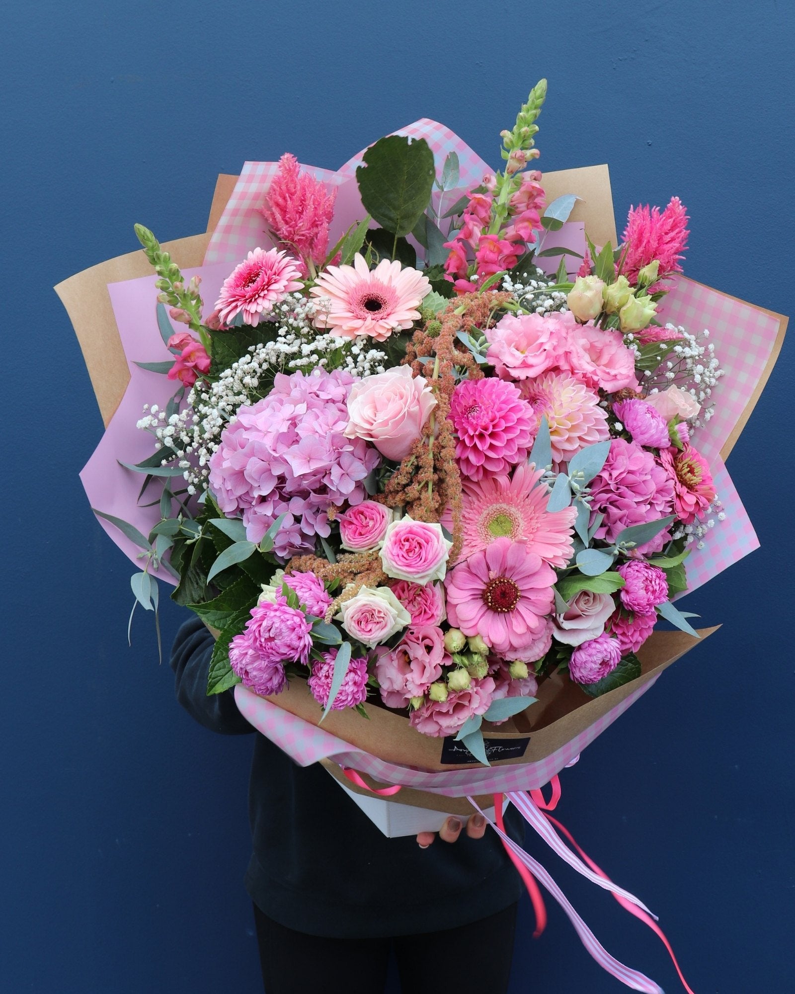 Fresh flowers available for delivery to Huntly